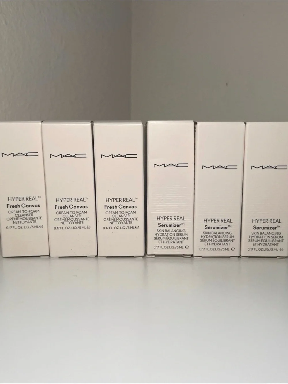 MAC Hyper Real Fresh Canvas & Serumizer Minis Bundle